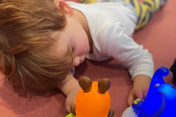 Kinder machen Musik - da steppt der Bär, da singt die Maus!